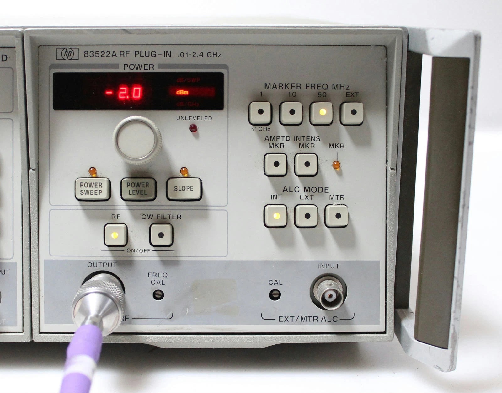 HP/Agilent 8350A Sweep Oscillator w HP 83522A RF Plug-In 10 MHz - 2.4 GHz