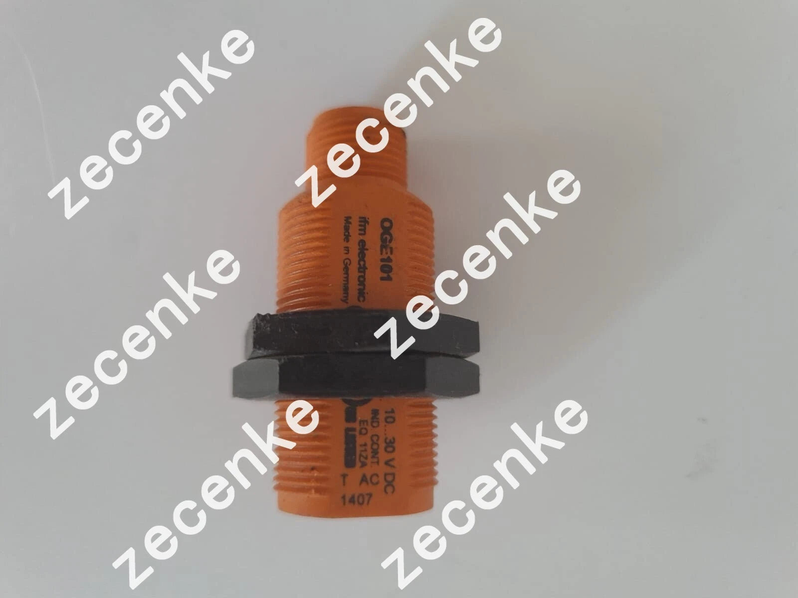 1PC New IFM OGE101 Sensor for Efficient Sensing