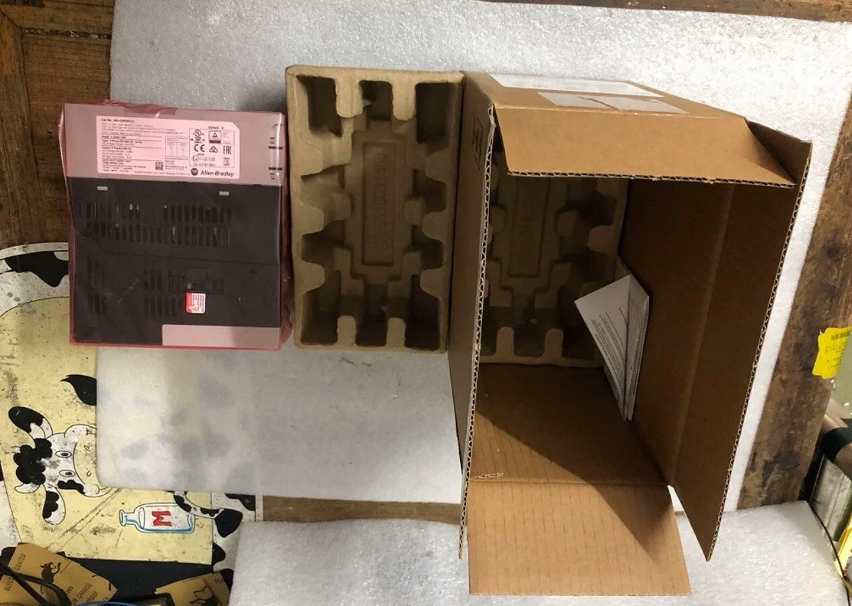 25C-D2P3N114 and 25C-D2P3N104 - High-performance Double Pole Circuit Breakers