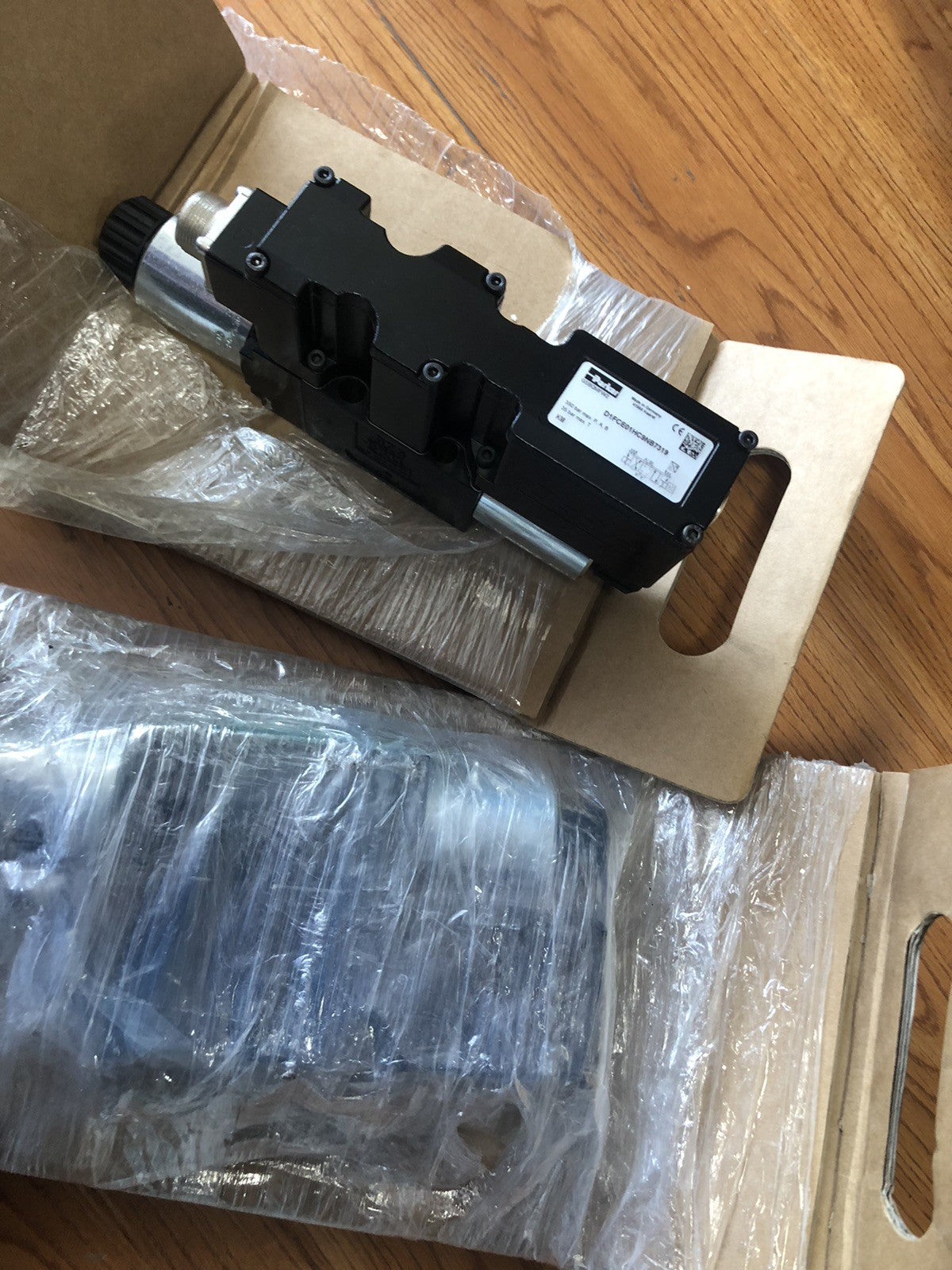 1pcs Parker  D1FCE01HC9NB73<wbr/>19 Proportional Valve