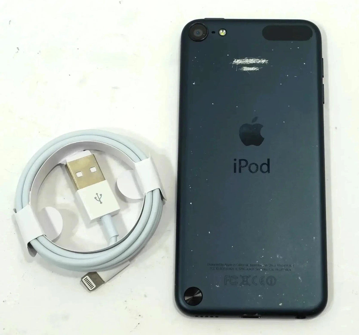 Apple iPod Touch 5th Generation A1421 32GB - PD723LL/A - Good Working