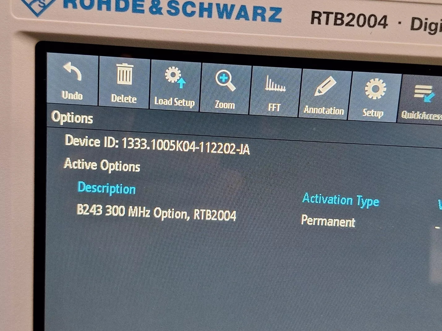 R&S RTB2004 Oscilloscope 4CH 300MHz 2.5GSa/s Opt. B243 Z1 (2202)