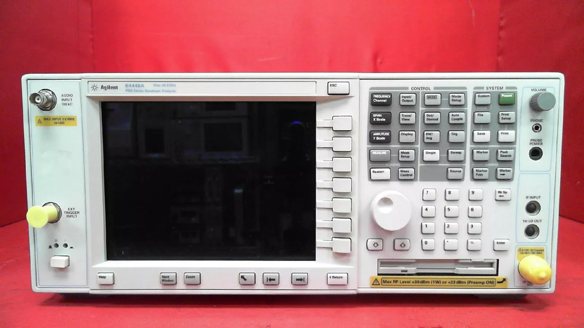 Agilent / Keysight E4448A PSA Series Spectrum Analyzer 3Hz-50GHz