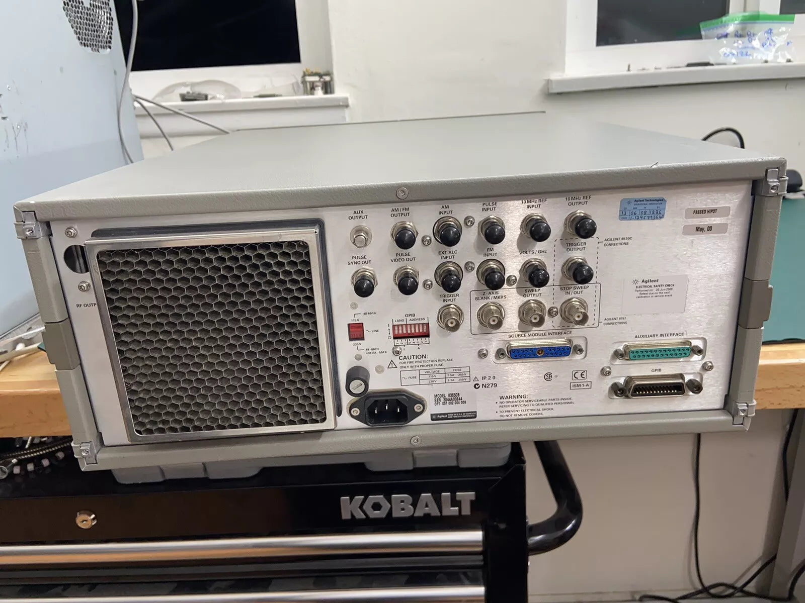 HP Agilent 83650B 10MHz-50GHz Sweep Swept Signal Generator 1, 2, 8! Cal’d!