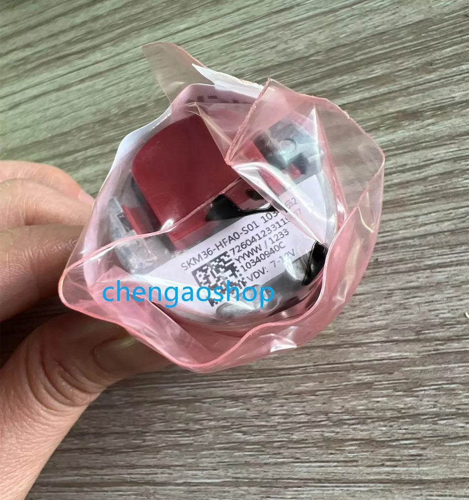 1PCS NEW SKM36-HFA0-S01 1034262 encoder