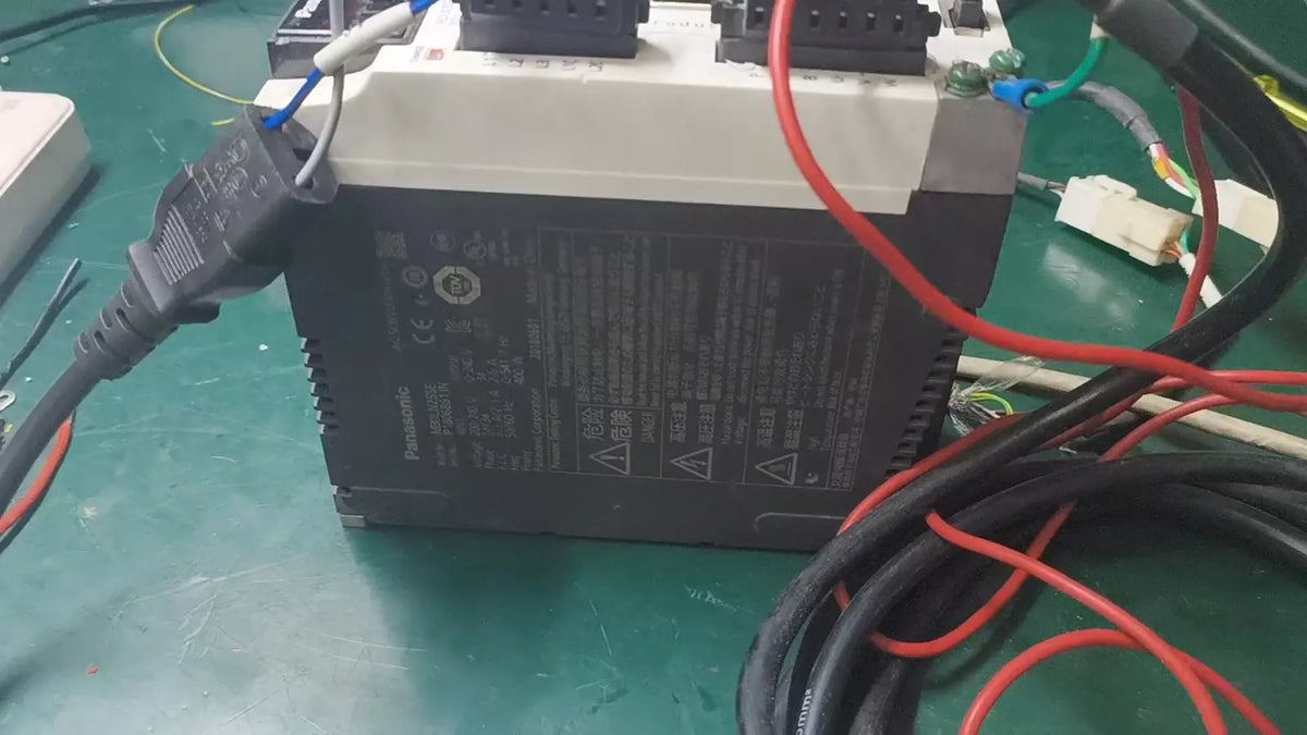 Panasonic MBDLN25SE AC Servo Drive 400W 0-240V 2.6A 1/3 Phase Tested
