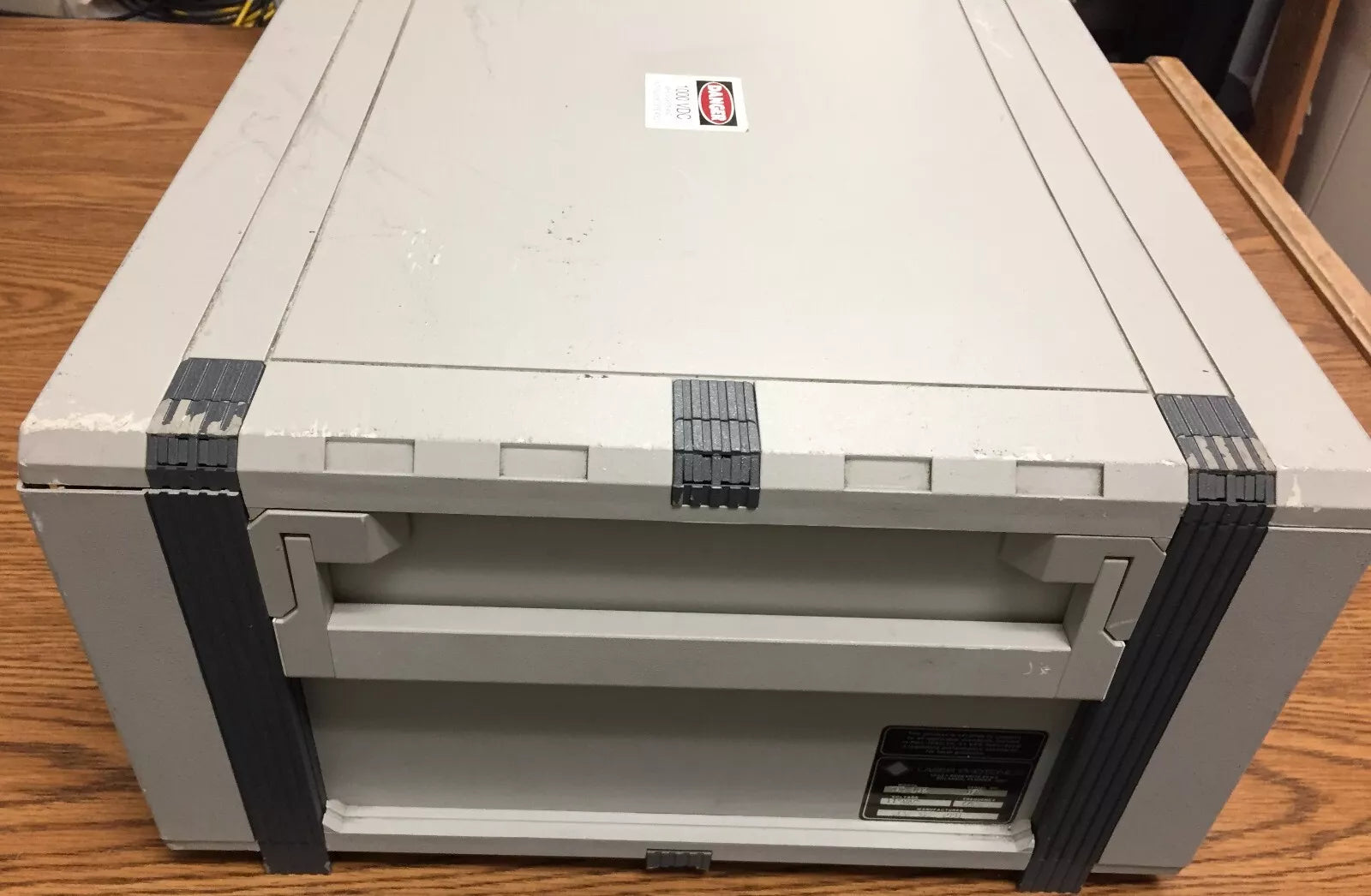 Laser Photonics YQL-102 Laser Power Supplier and Controller