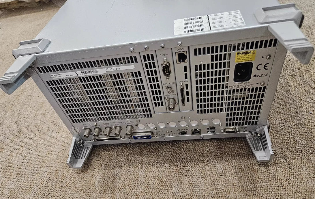 ANRITSU MS2691A RF Signal Generator 50Hz-13.5GHz Precision