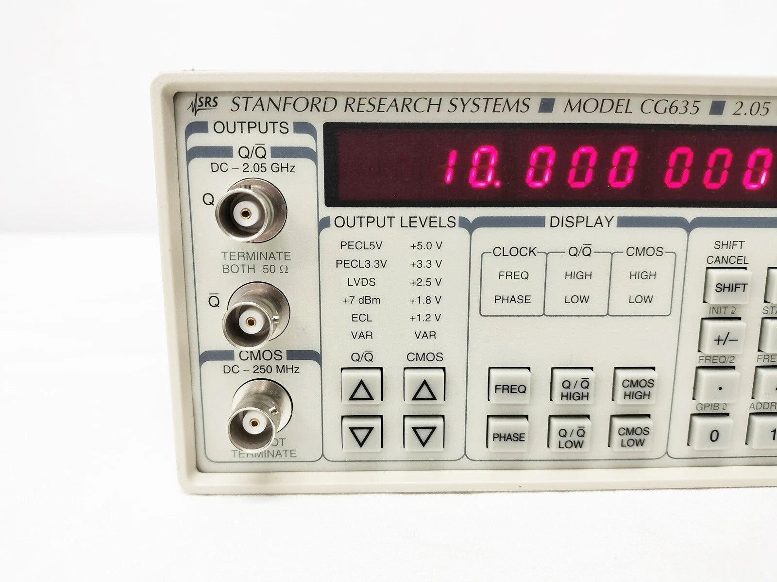 Stanford Research CG635 Synthesized Clock: Precision Instrument for Frequency Synthesis