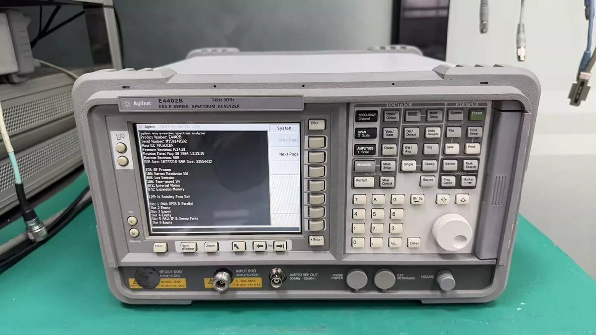 HP/KEYSIGHT/ Agilent E4402B Spectrum Analyzer with Tracking Source 9 kHz - 3 GHz