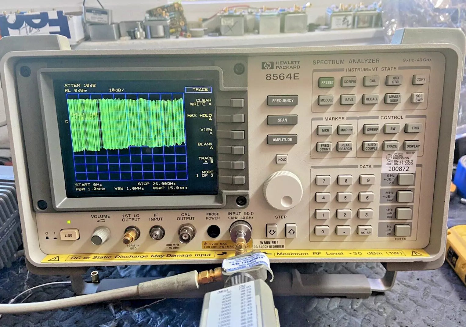 HP Agilent 8564E/EC 20Hz-40GHz with Color LCD, Opt. 6, 7, Calibrated
