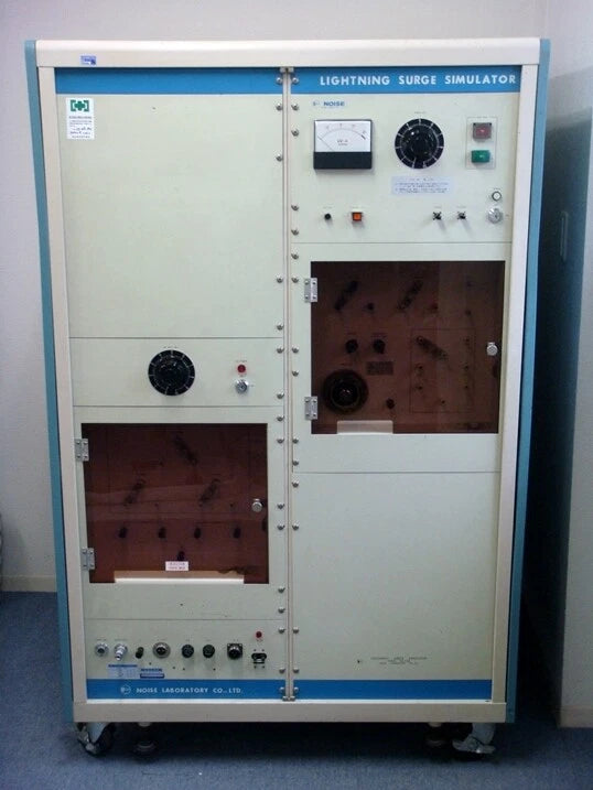 NOISE LSS-720E 20KV 4000A Lightning Surge Simulator