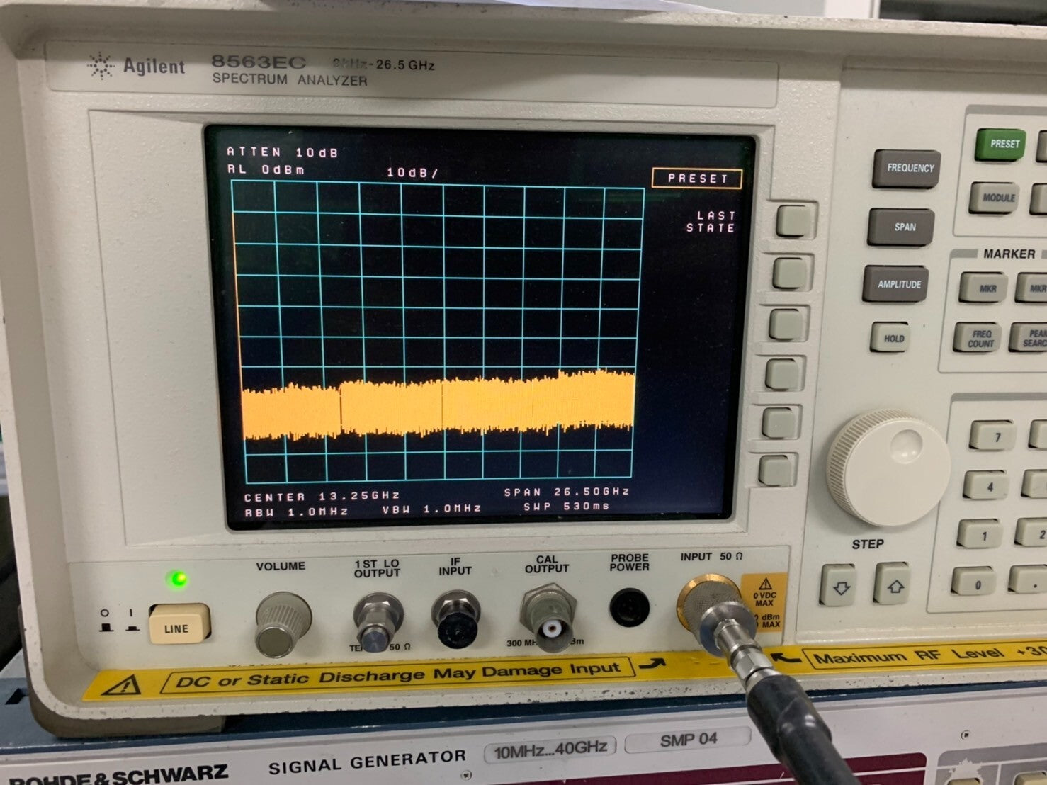 Agilent 8563EC 9KHz - 26.5GHz Spectrum Analyzer w/ 007, 026 _03538
