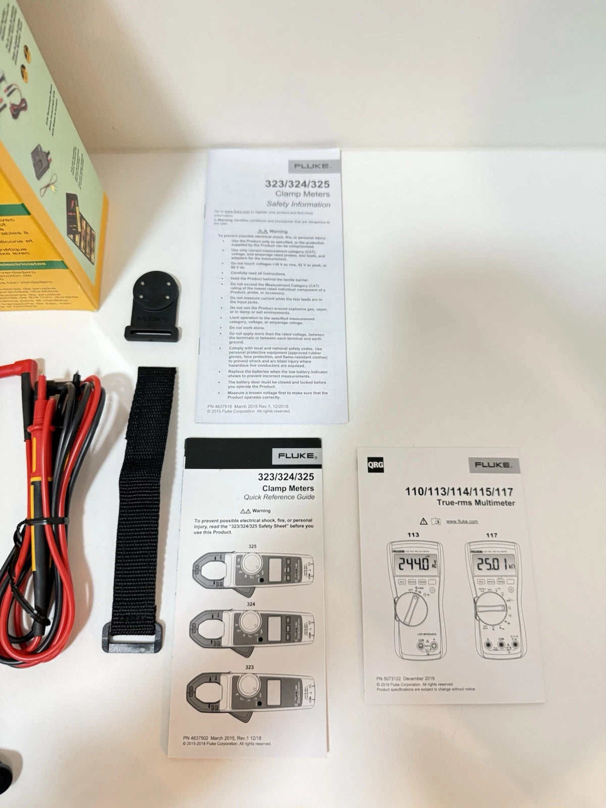 Fluke 117/323 Electrician Combo Kit (New Factory Sealed)