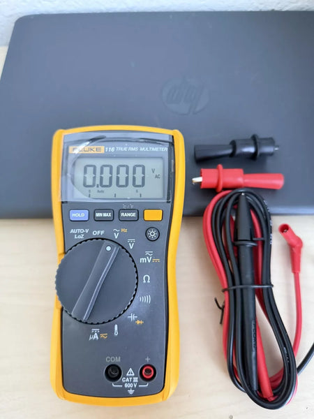Fluke 116 True RMS Digital Multimeter with Leads - Precision Measurement Tool