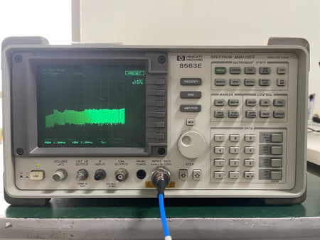 HP Agilent 8563E spectrum analyzer 9KHz to 26.5GHz w/ 85620A_00356 - XG eqpt