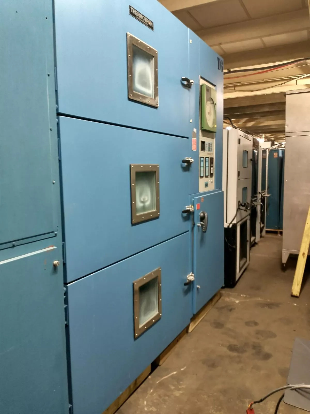 Thermotron ATS-1040-DD-30-25-LN2 Thermal Shock Chamber Double Duty