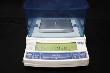 SHIMADZU UW620H Electric Balance 620g