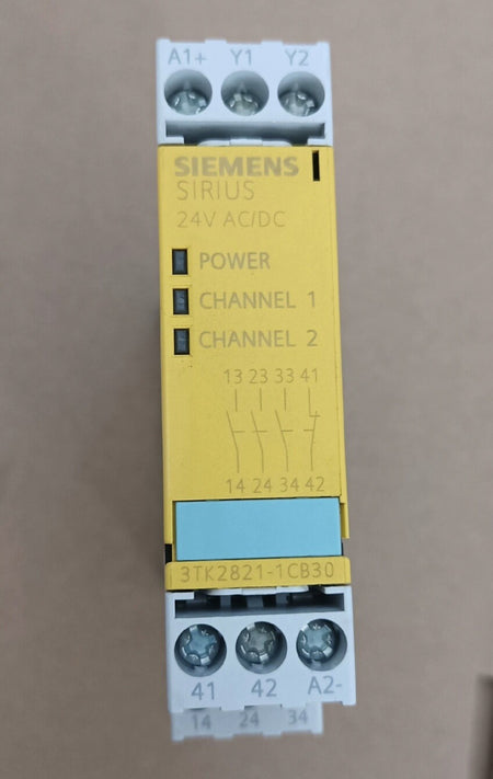 Siemens Safety Relay Module 3TK2821-1CB30