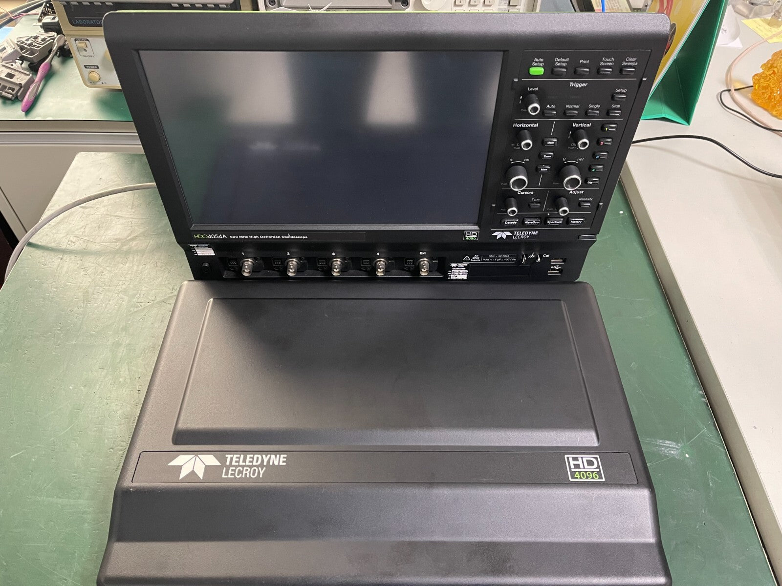 Teledyne Lecroy HDO4054A High Definition Oscilloscope , w/ cover _52951 - XG eqpt