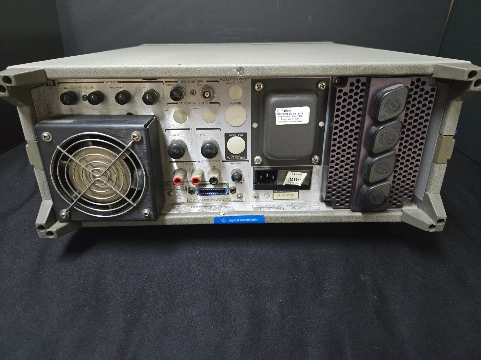 HP 8902A Measuring Receiver 150kHz-1300MHz (3548)