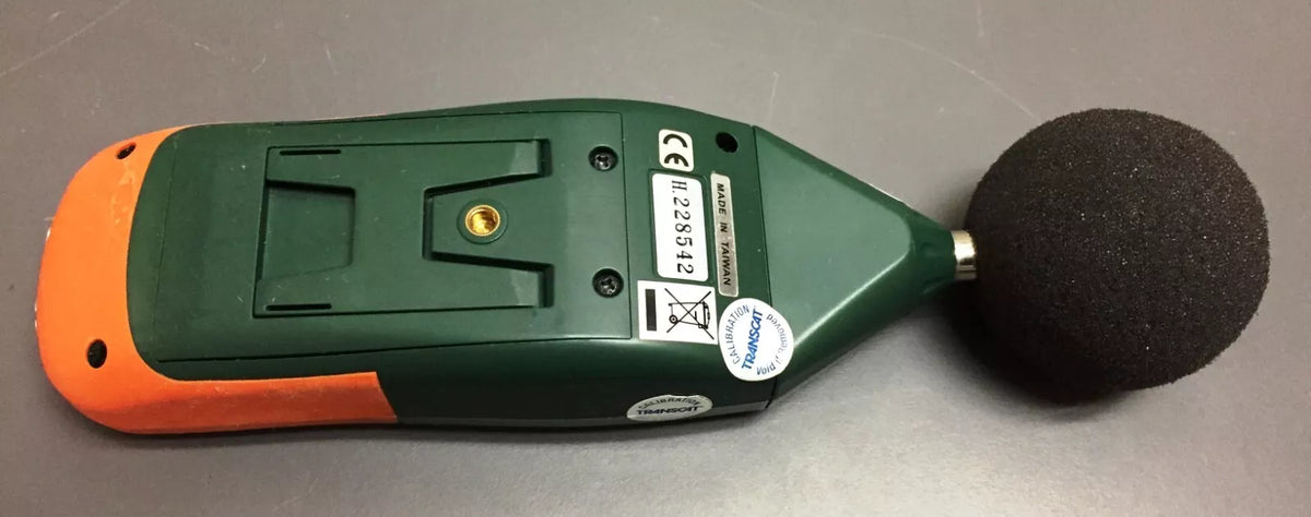 Extech SDL600 Sound Level Meter/Datalogger with 4GB San Disk SDHC Card