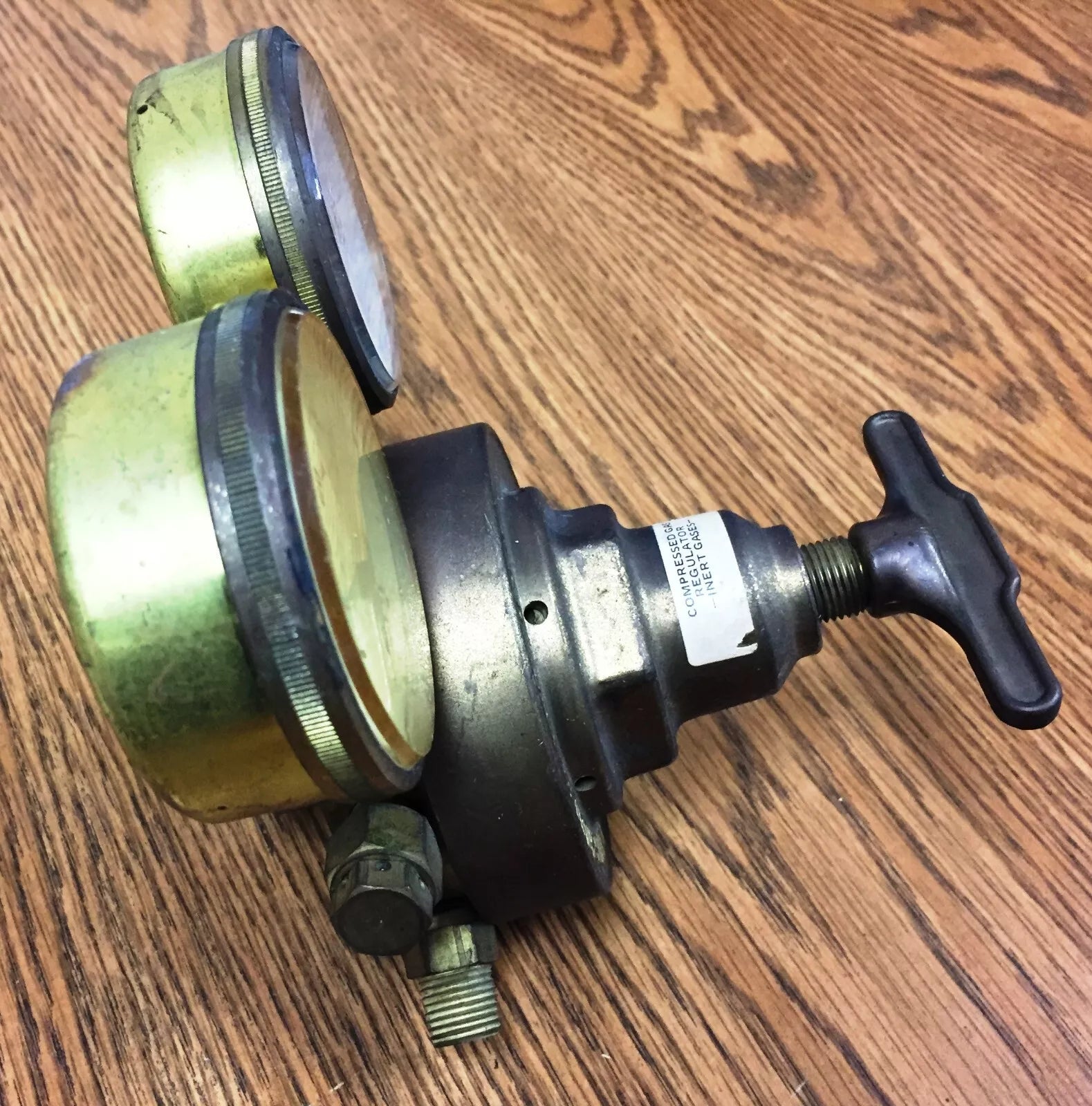 Uniweld Compressed Inert Gases Regulator for Welding Applications