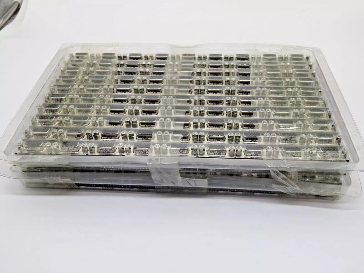 Amphenol L17HTHES4F1C DB15 VGA Connector Male PCB Mount - 90 PCS LOT