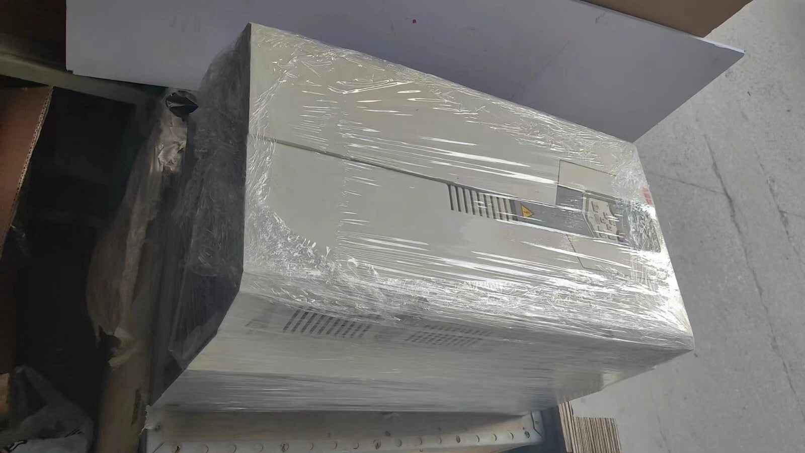 ABB ACS580-01-363A-4 Variable Frequency Drive