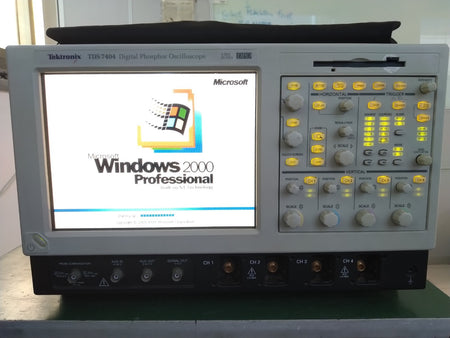 Tektronix TDS7404 Digital Phosphor Oscilloscope 4 Chs , 4GHz , 20 GS/s DPO