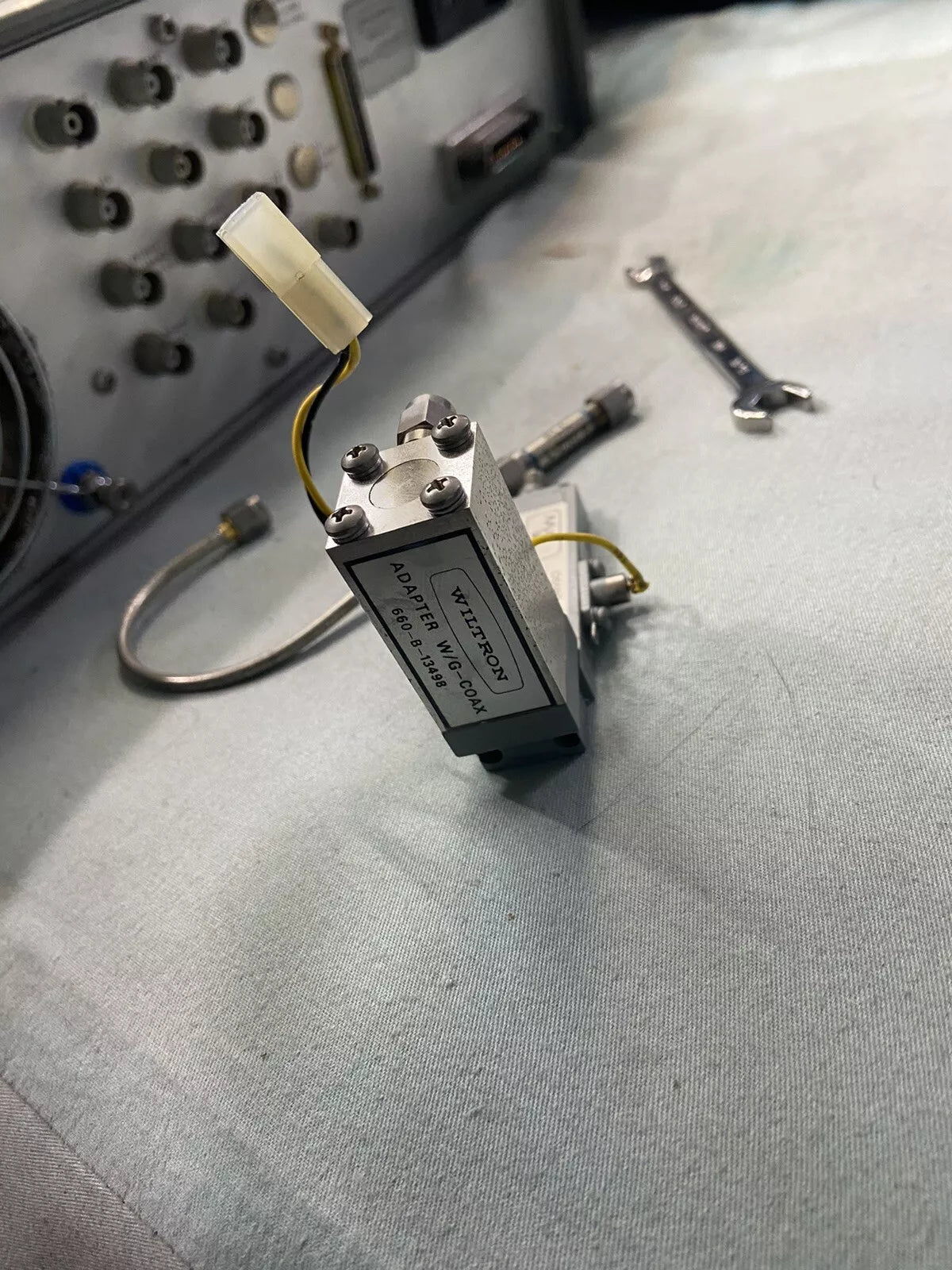 Wiltron Anritsu 6640B-10 26.5GHz to 40GHz Sweep Signal Generator Part