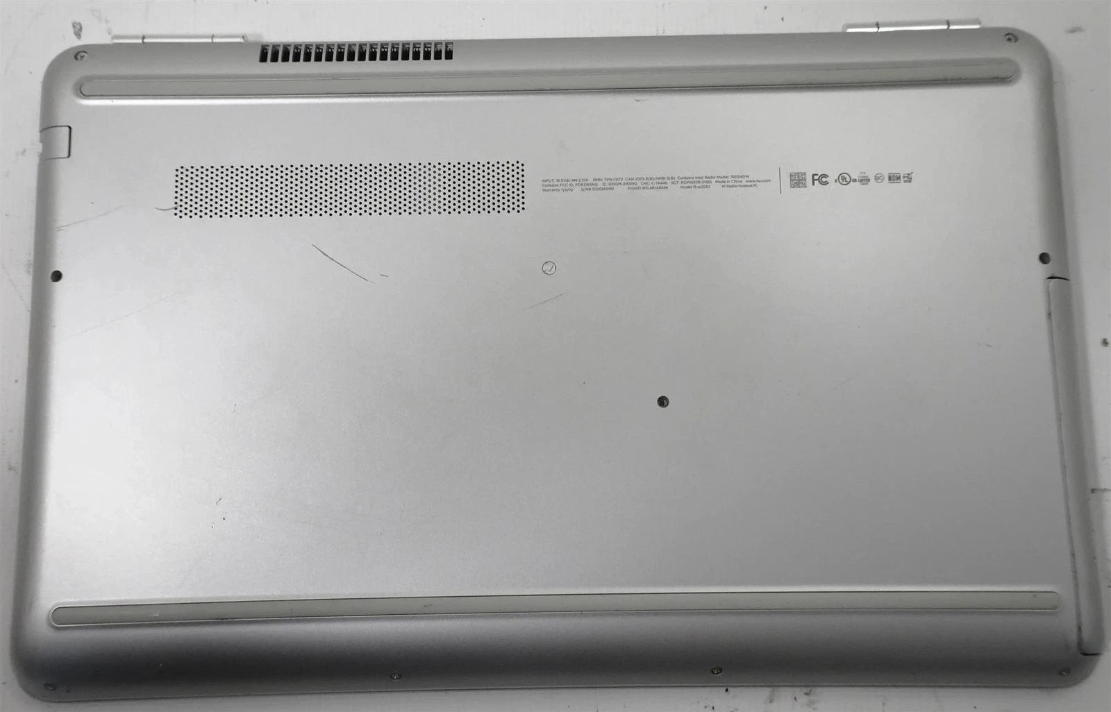HP Pavilion 15-au023cl Touch Core i5-6200U 2.3GHz 8GB 240GB Win 10