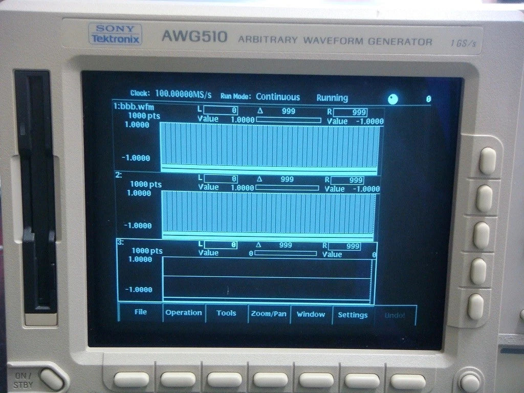 Tektronix AWG510 50K-1GHz Airbitrary Generator
