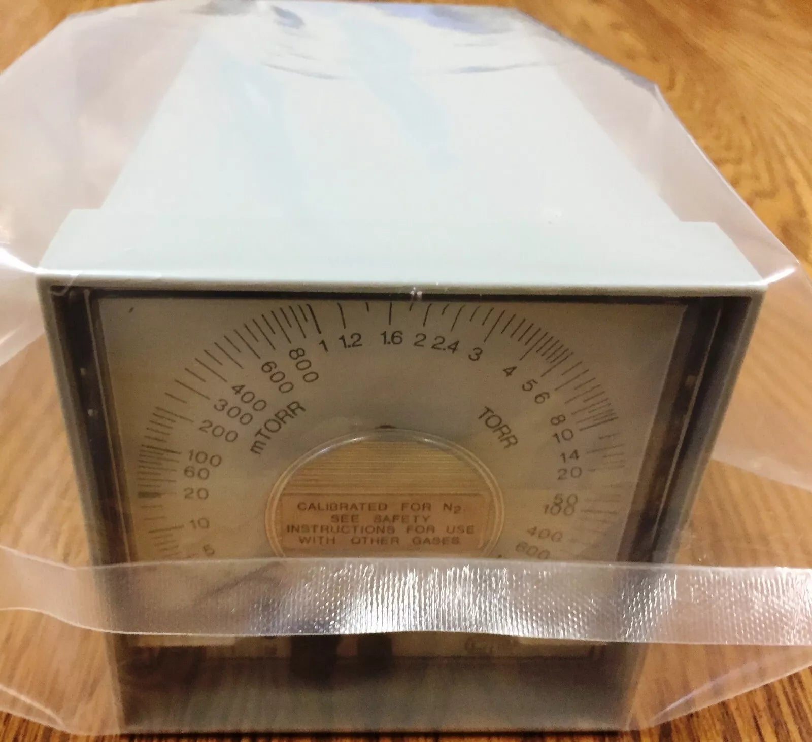 Granville-Phillips 275116 Convectron Gauge Controller for 2-Set Points Torr