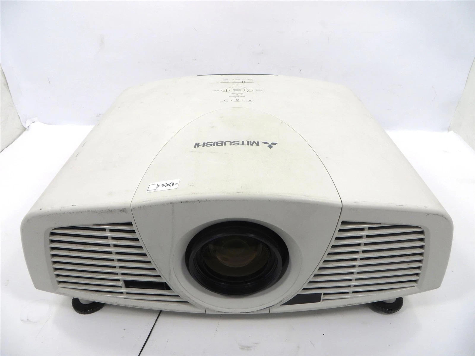MITSUBISHI WD3300U WXGA DLP Projector - HDMI - Free Shipping.