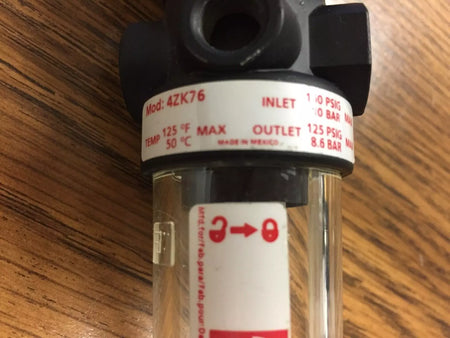 Dayton 4ZK76 Filter Regulator, 150 PSIG 10 Bar Temp 125°F/50°C