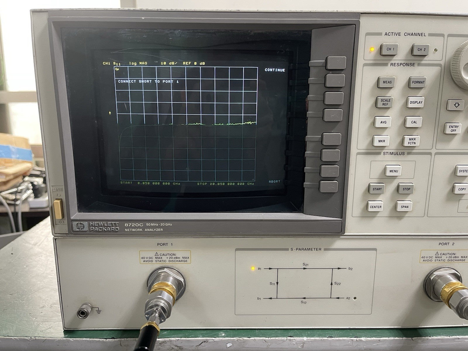 HP Agilent 8720C 50 MHz - 20 GHz Network Analyzer , Opt: 001, 010 _0597 - XG eqpt
