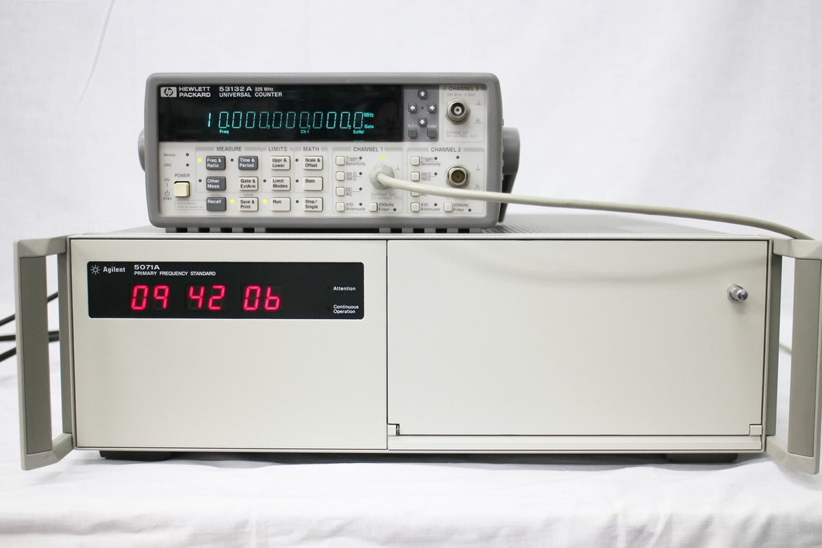 5071A /001 Primary Frequency Standard by Agilent