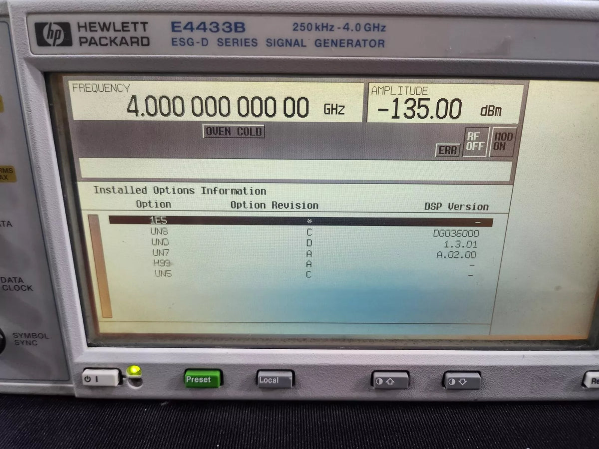 HP E4433B Signal Generator 250kHz-4GHz 1E5 UN5 UN7 UN8