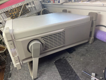 HP Agilent 8564E/EC 20Hz-40GHz with Color LCD, Opt. 6, 7, Calibrated