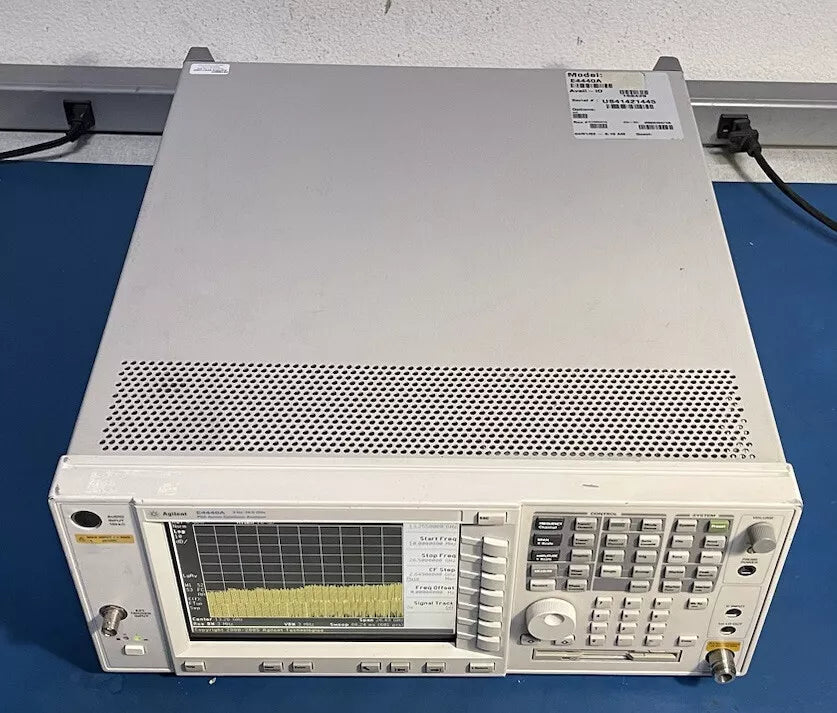 HP Agilent Keysight E4440A 3Hz-26.5GHz Spectrum Analyzer opt 226 Phase Noise