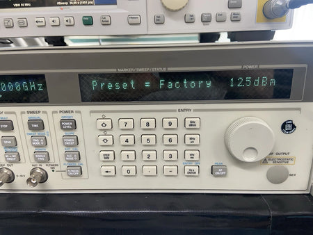 HP 83731A 2-20GHz Synthesized Sweep/CW Signal Generator CAL’d with Option 1E4 1E5