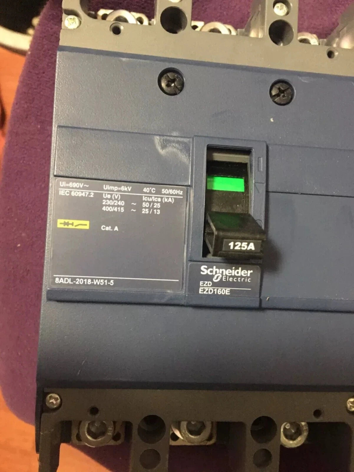 EZD160/250, 3P 125A Circuit Breaker: Reliable Electrical Protection