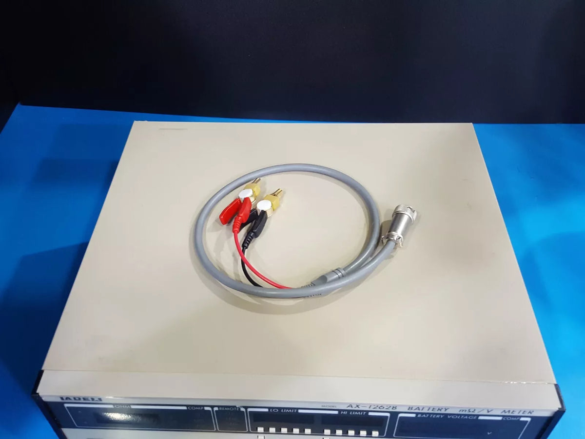 ADEX AX-1262B Battery mOhm/Voltage Meter with Test Probe (0878)