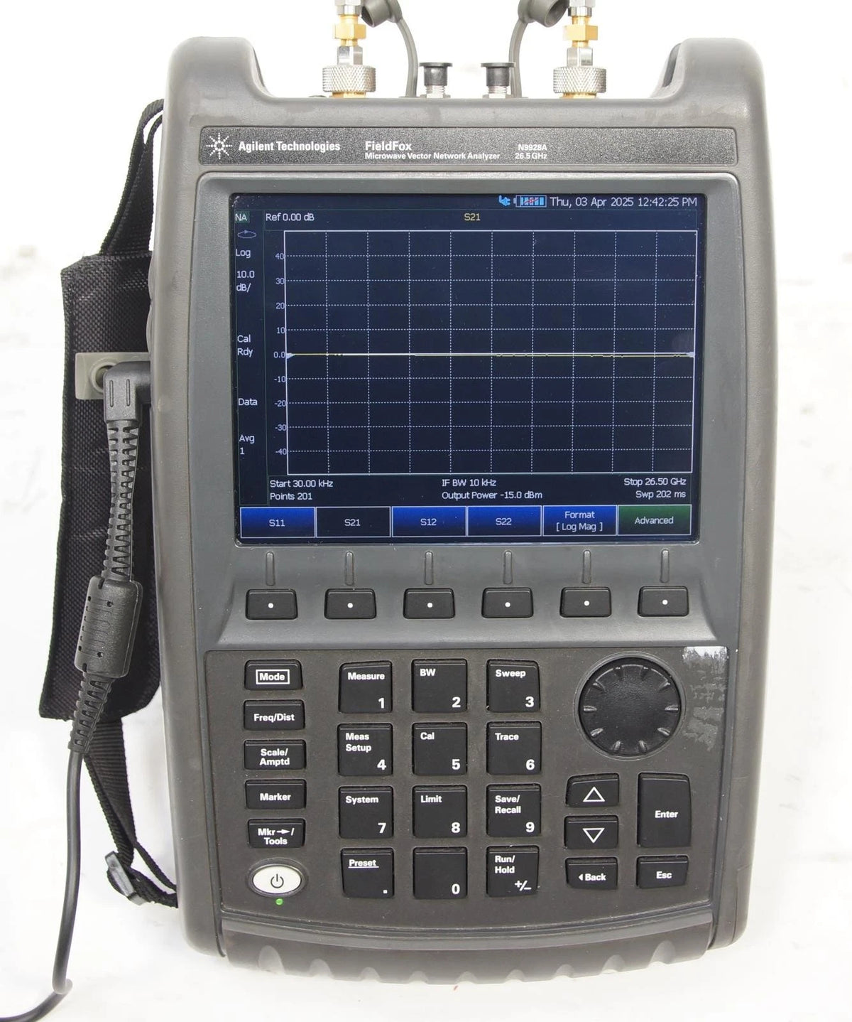 Agilent N9928A FieldFox 26.5GHz RF Microwave Cable Antenna Combination Analyzer