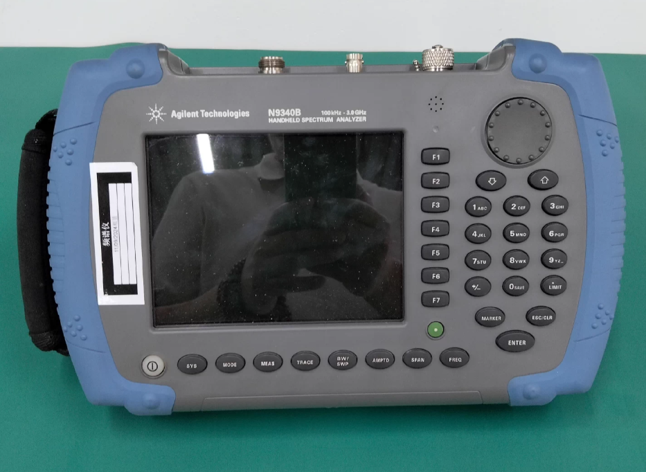 Handheld RF Spectrum Analyzer 3 GHz