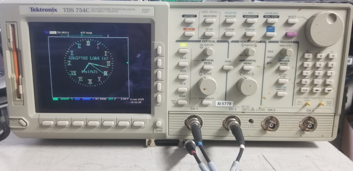 Tektronix TDS754C 500 MHz Digital Storage Oscilloscope