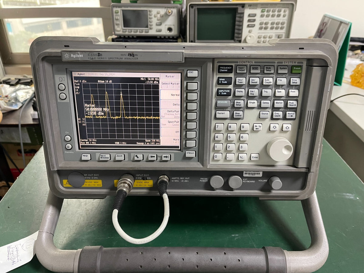 Agilent ESA E4405B 9kHz - 13.2GHz Spectrum Analyzer - XG eqpt