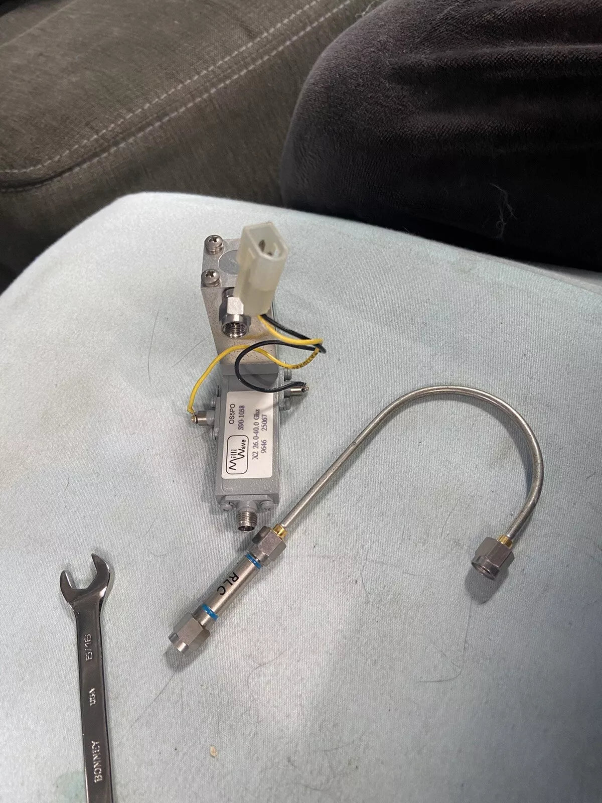 Wiltron Anritsu 6640B-10 26.5GHz to 40GHz Sweep Signal Generator Part