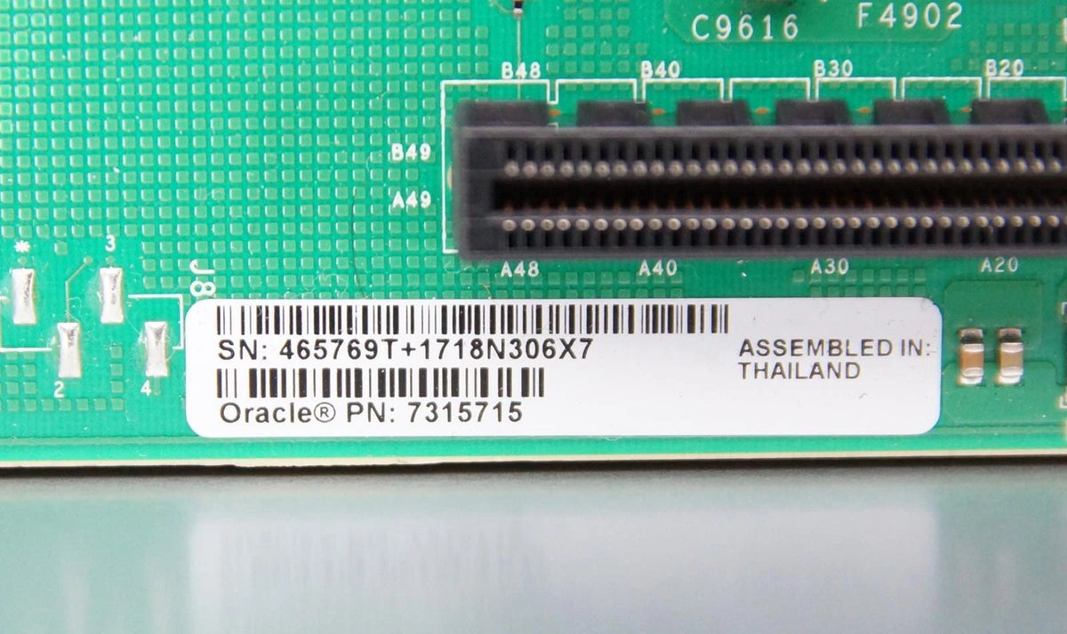 Sun Oracle SPARC T7-1 Server with 1x 32Core 4.13GHz GHz CPU, 64GB RAM, 2x PSU